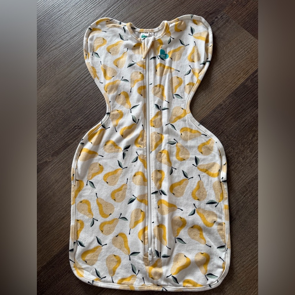 Love to dream Pear Swaddle size small (8-13 lbs) 1.0 tog